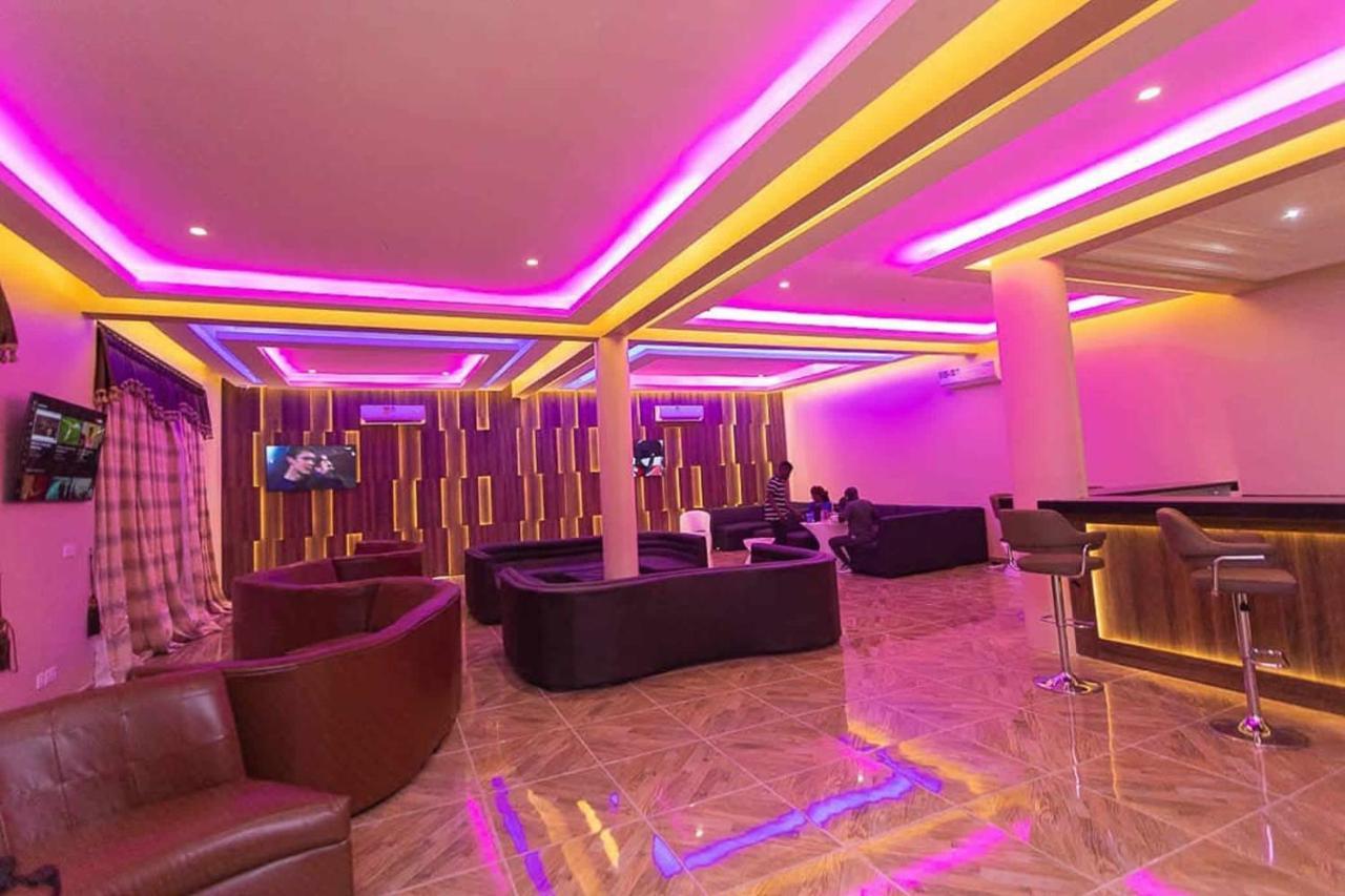 The Platinum Bay Hotel Birekuso Exteriér fotografie