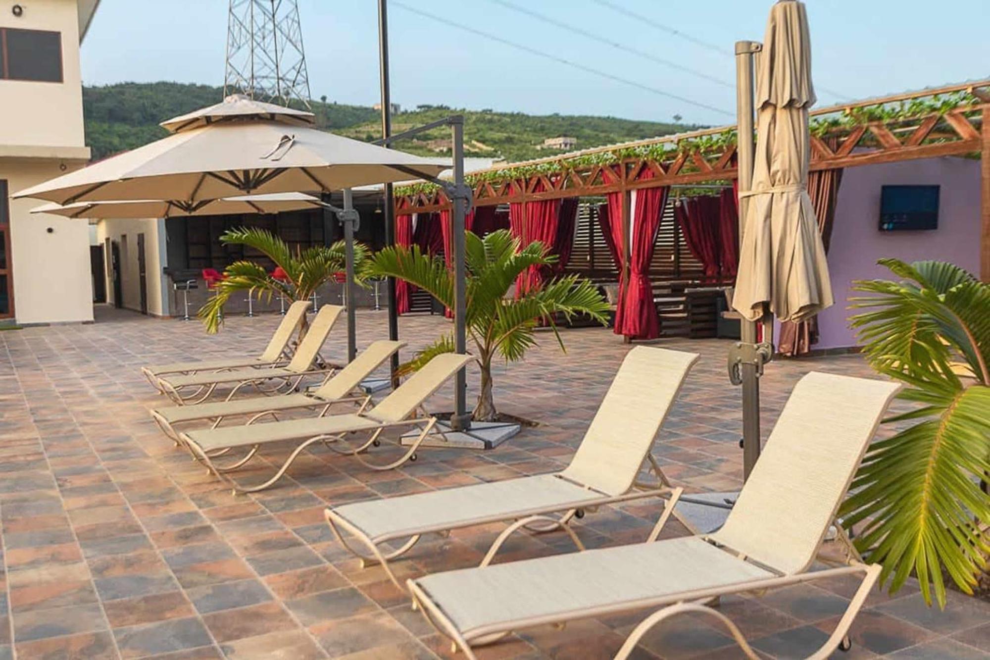 The Platinum Bay Hotel Birekuso Exteriér fotografie